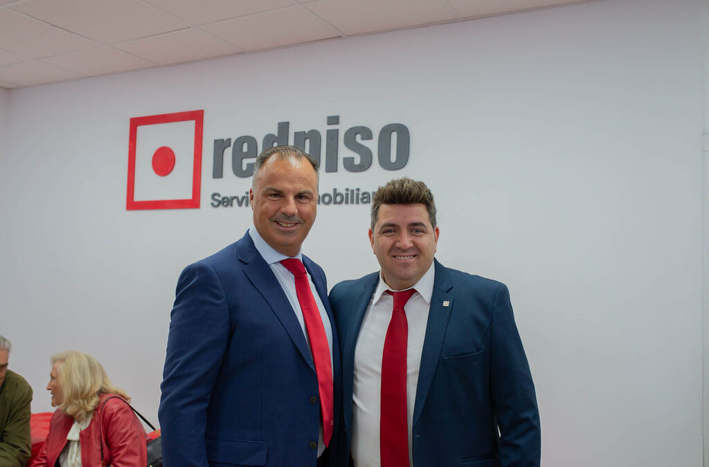 La inmobiliaria Redpiso aterriza en Granada con una nueva oficina en Camino de Ronda