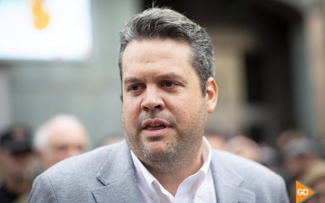 El alcalde de Maracena asegura que la actuación del PP en el municipio "tiene tintes delictivos"