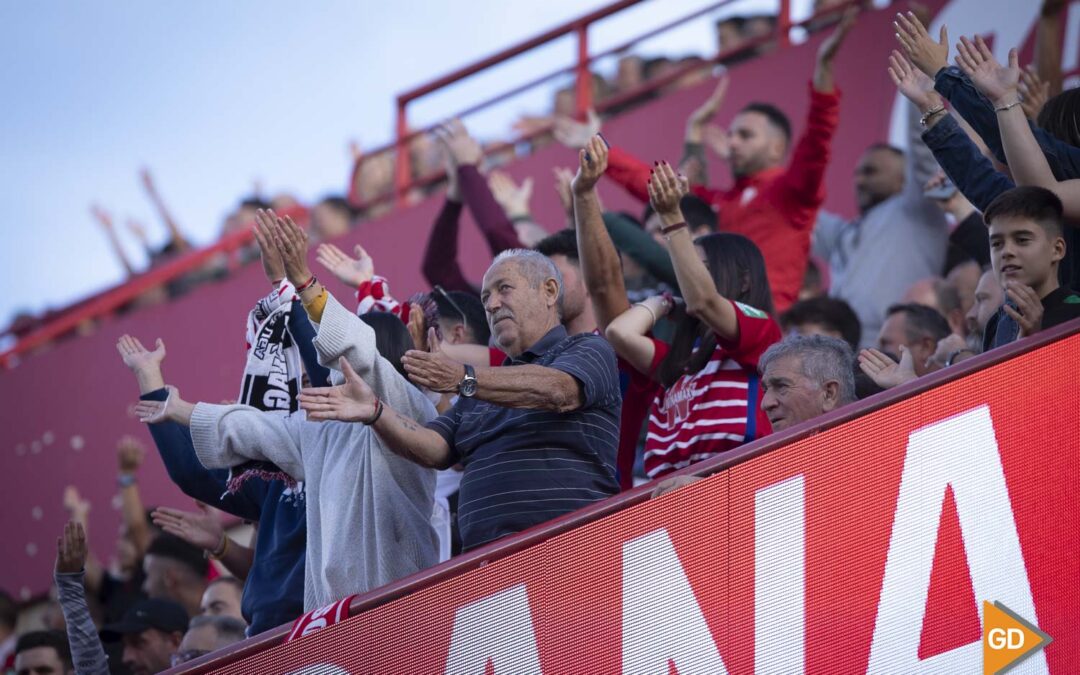 Galería | Encuéntrate en la grada de Los Cármenes durante el Granada CF - CD Tenerife