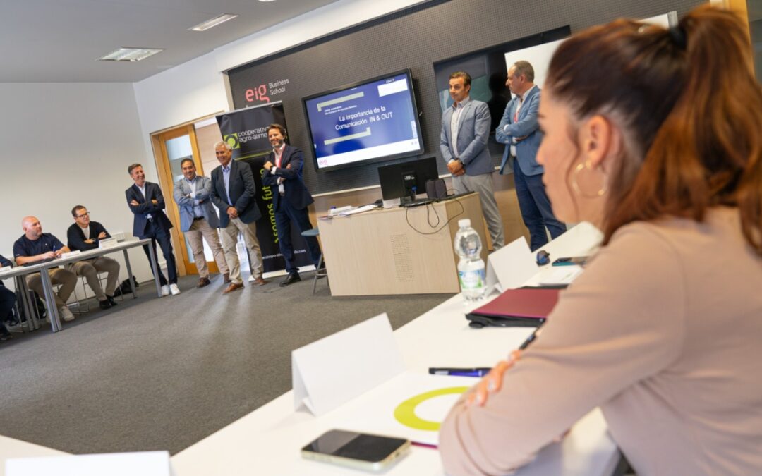Una veintena de líderes del cooperativismo granadino se forma en gestión para acelerar la modernización del sector