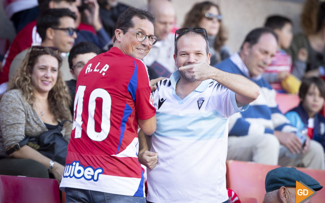 Galería | Encuéntrate en la grada de Los Cármenes durante el Granada CF - Cádiz