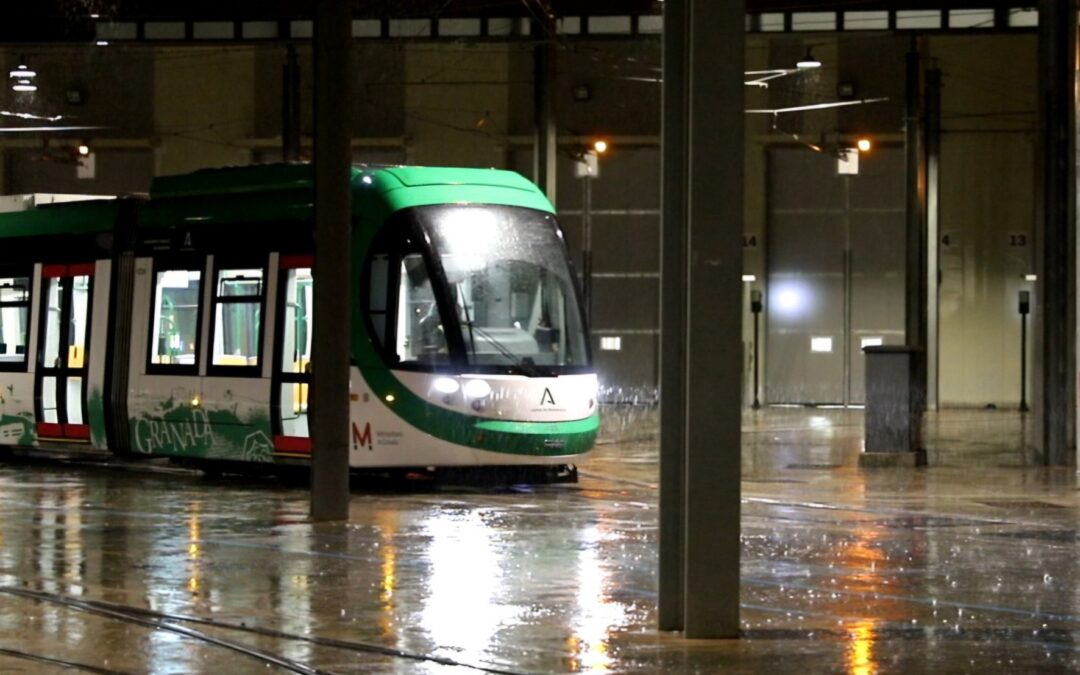 Los nuevos trenes del Metro de Granada afrontan las pruebas previas a su puesta en funcionamiento