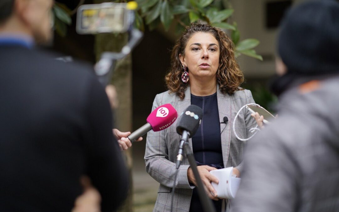 El PSOE denuncia que Carazo "cuadre los presupuestos de 2025 con las multas de la Zona de Bajas Emisiones"