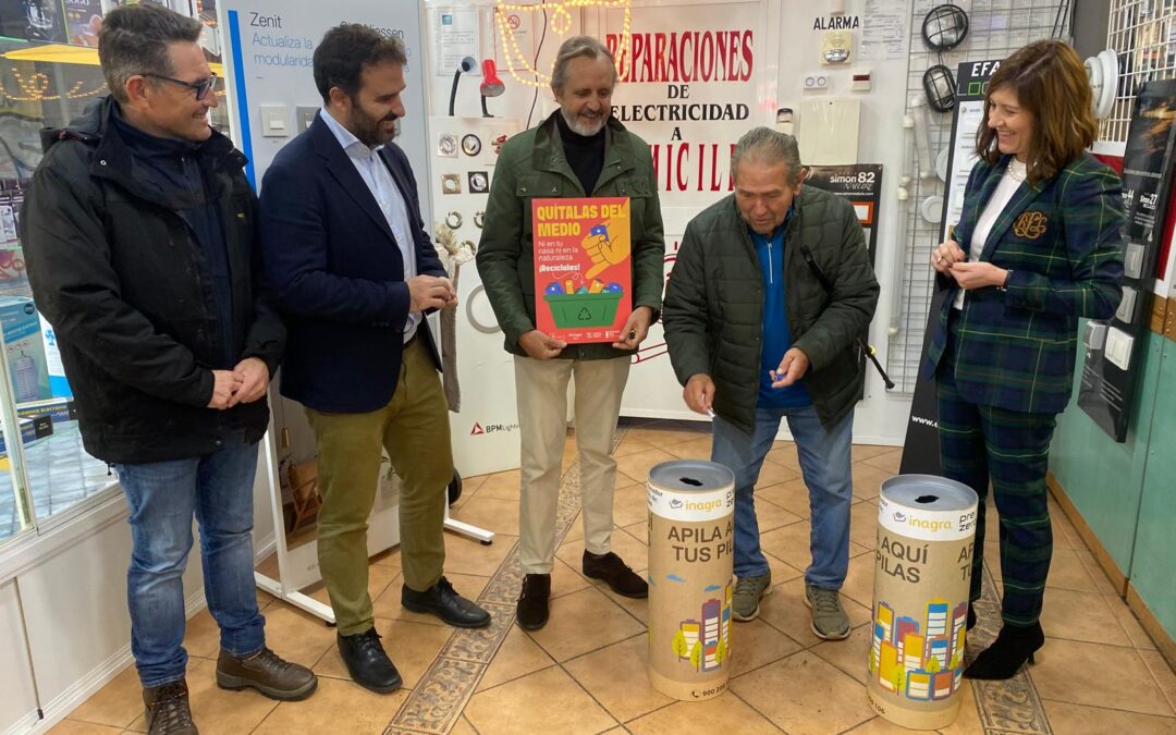El Ayuntamiento de Granada busca nuevos puntos para el reciclaje de pilas