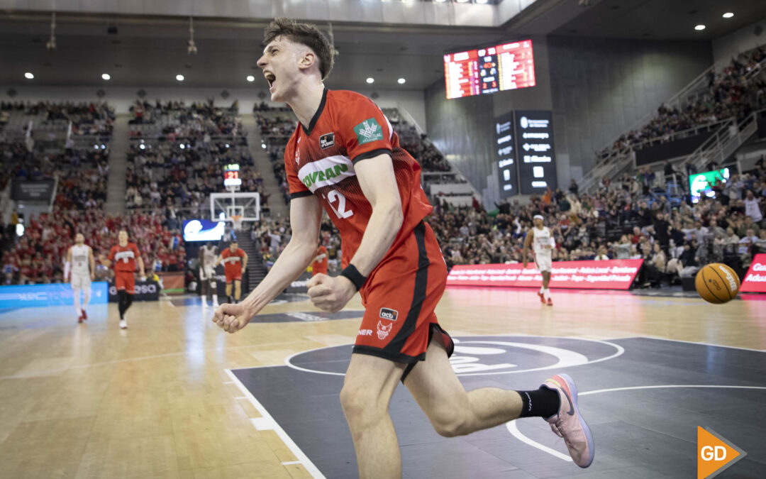 Galería | Repasa las mejores imágenes del intenso duelo del Covirán ante Baskonia