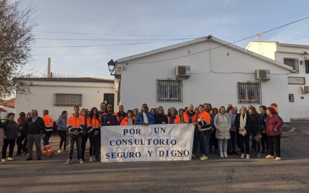 El centro de salud de Darro vuelve a cerrar por humedades