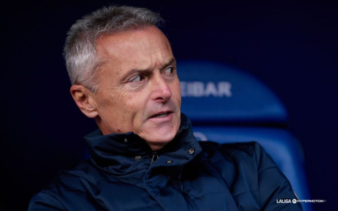 Escribá: "El equipo encontró un empate más que merecido"