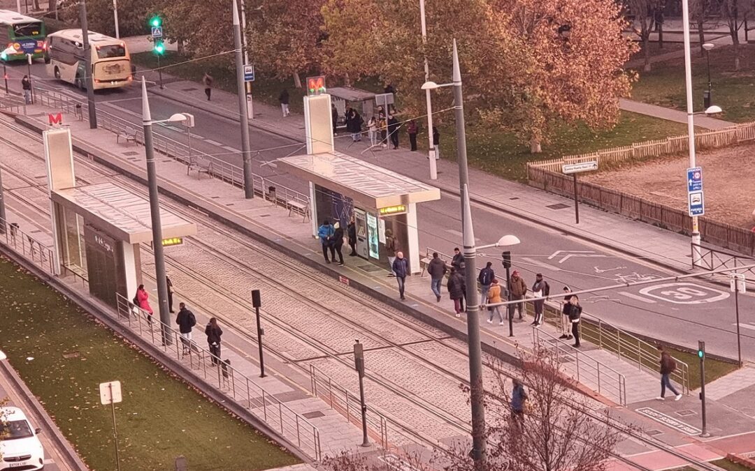 El metro de Granada se queda sin servicio por un fallo en el sistema de comunicaciones