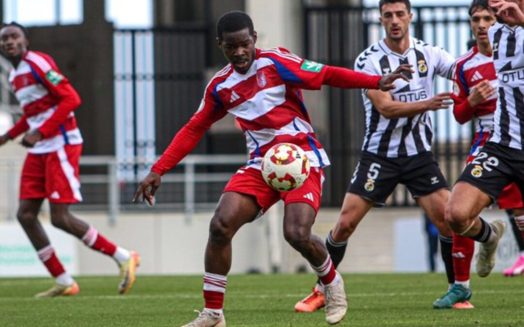 El Recreativo permite la remontada de la Balona y entra en descenso (2-1)