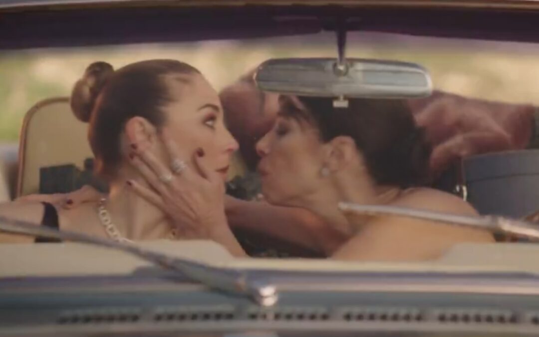 Maribel Verdú y Leonor Watling protagonizan un icónico spot con la Alhambra de fondo