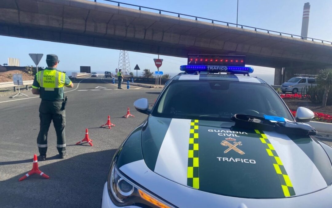 Reabierto al tráfico el carril de la A-7 afectado por una colisión de camiones con dos heridos en Motril