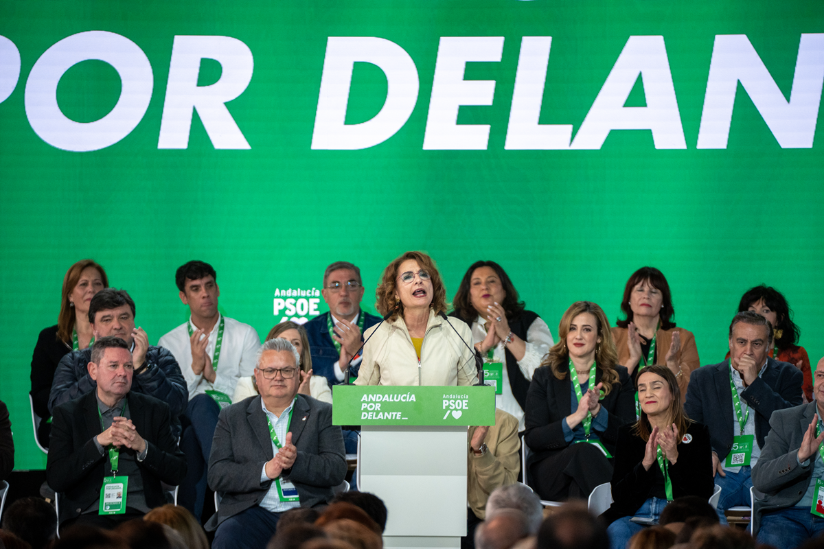 secretaria_general_psoe_a_maria_jesus_montero_clausura_xv_congreso_regional