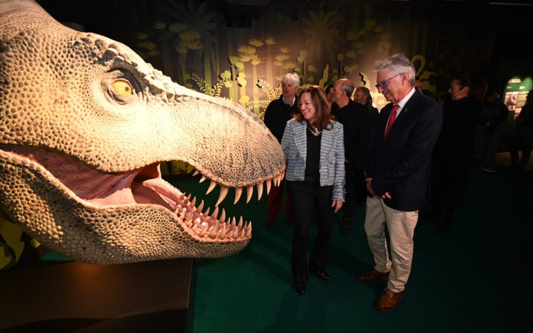 'Cazadores de dragones' muestra un viaje por el mundo de los dinosaurios en el Parque de las Ciencias