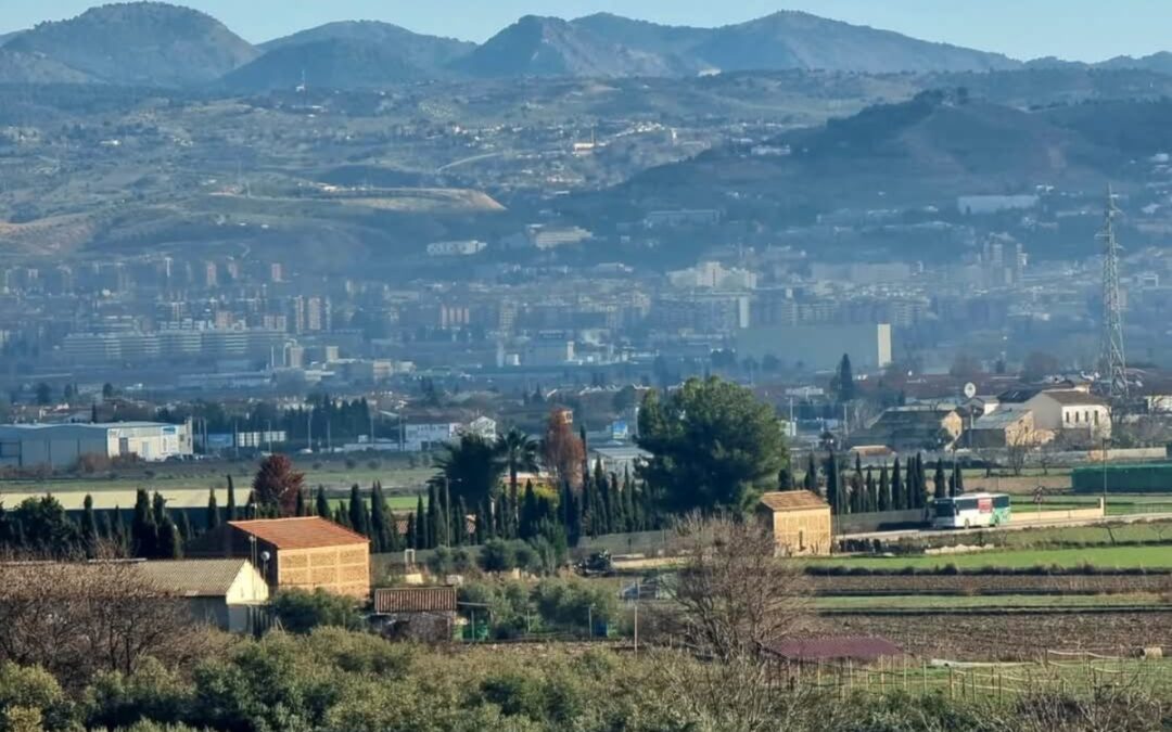 Cúllar Vega pide que se paralice el proyecto de la Zona de Baja Emisiones de Granada