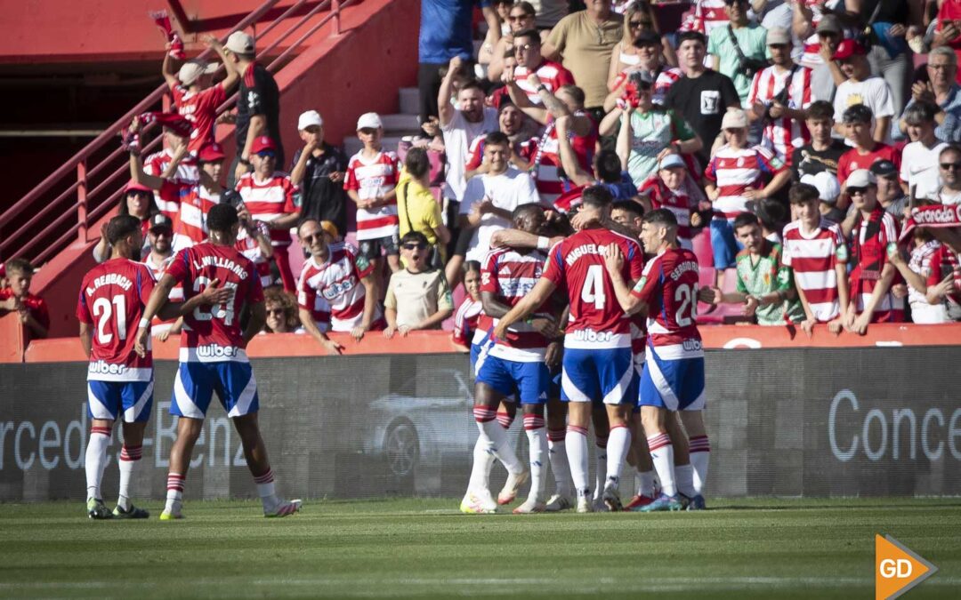 El miedo a no perder gobierna en Los Cármenes (1-1)