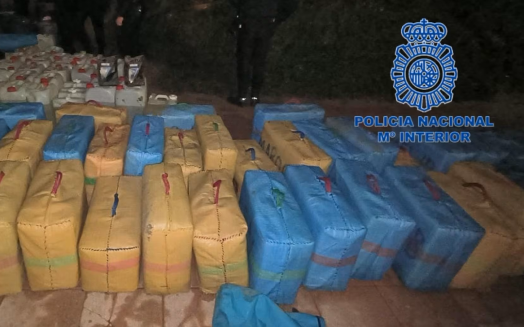 Detenidas dos personas tras intervenir 1.800 kilos de hachís en Motril