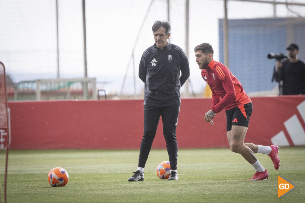 Primer entrenamiento de Pacheta como entrenador del Granada CF