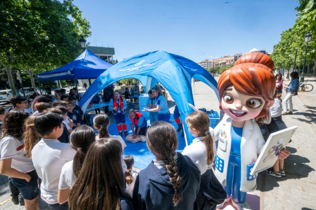 Salud, humanización y ciencia del cuidado: Granada se suma a la campaña ‘Pregunta a tu Enfermera’