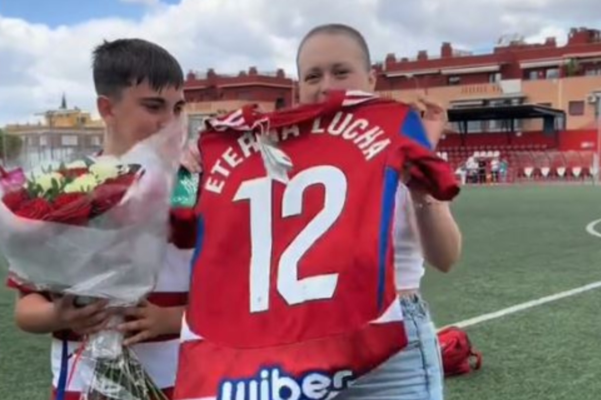 Chica cáncer video granada cf
