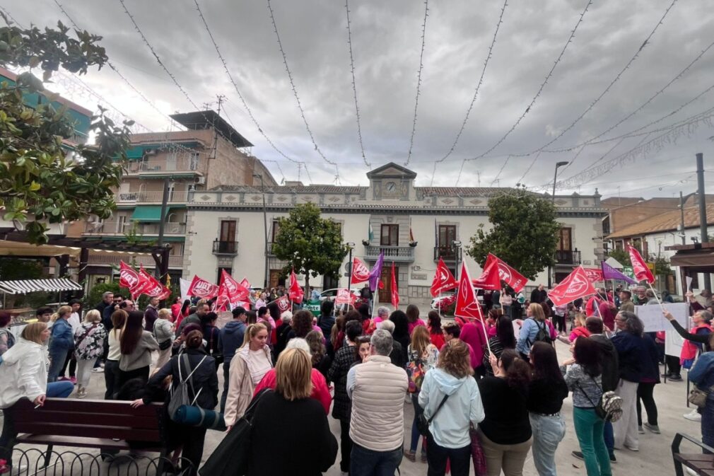 auxiliares de atarfe protestando