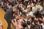 Miguel Ríos canta con niños y Orquesta Ciudad De Granada