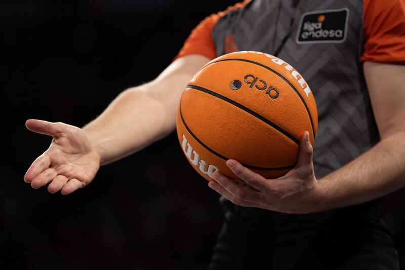 RS813997_J32 BKN-BAR Firmar acb Photo - Aitor Bouzo_02