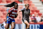 Edna jugando ante el Real Madrid