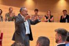Mario del Paso al ser investido como alcalde de Huétor Vega